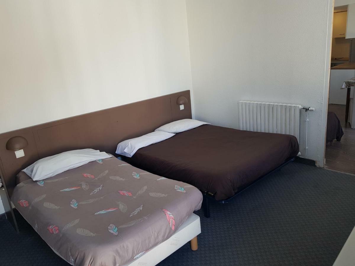 18 Rue Des Petits Fosses - 5 Apartment Lourdes Bagian luar foto